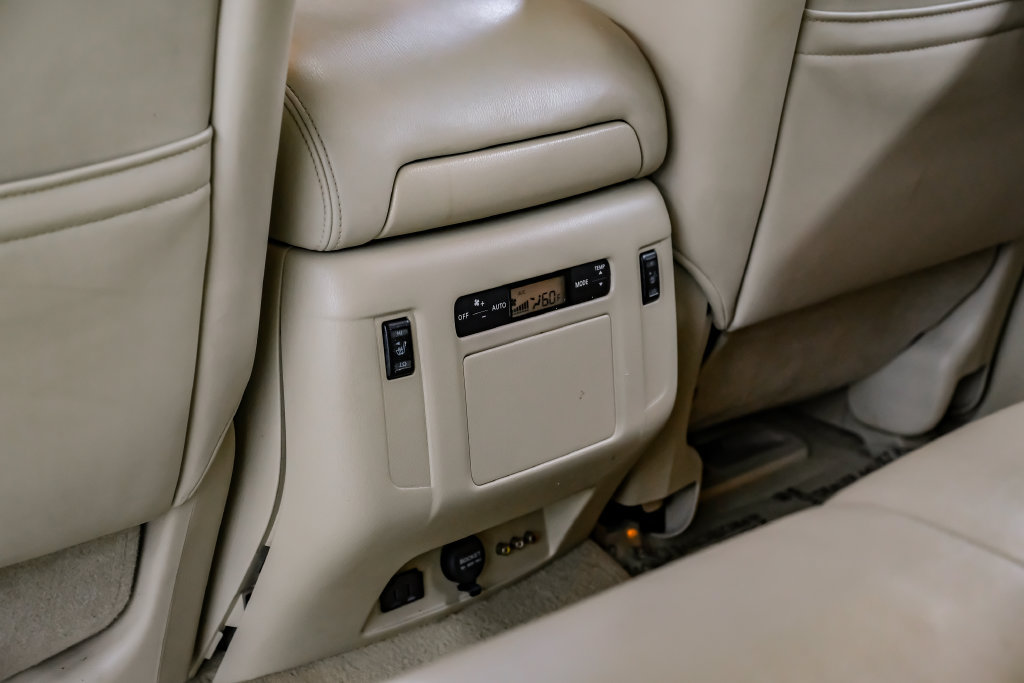 Used 2016 INFINITI QX80 2WD w/ Driver's Assistance Package image 45