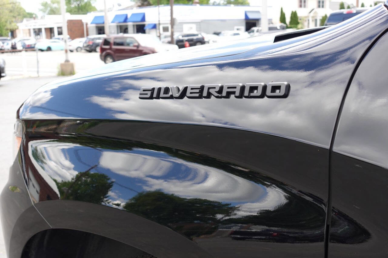 Used 2023 Chevrolet Silverado 1500 Custom AWD/4WD image 14