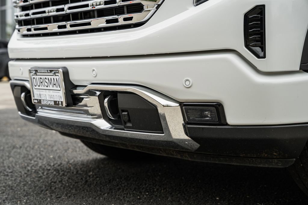 Used 2023 GMC Sierra 1500 Denali w/ Technology Package AWD/4WD image 19