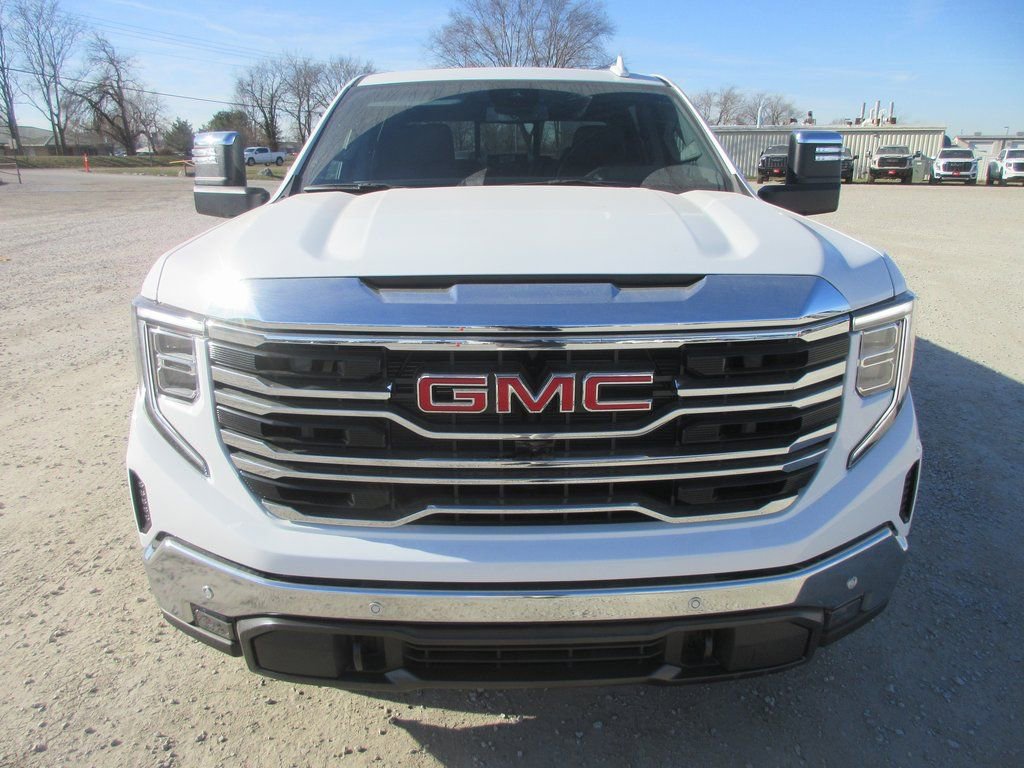 New 2026 GMC Sierra 1500 SLT w/ SLT Premium Plus Package AWD/4WD image 11
