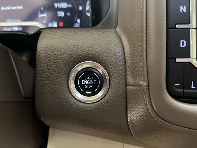 Used 2024 GMC Yukon XL Denali AWD/4WD image 16