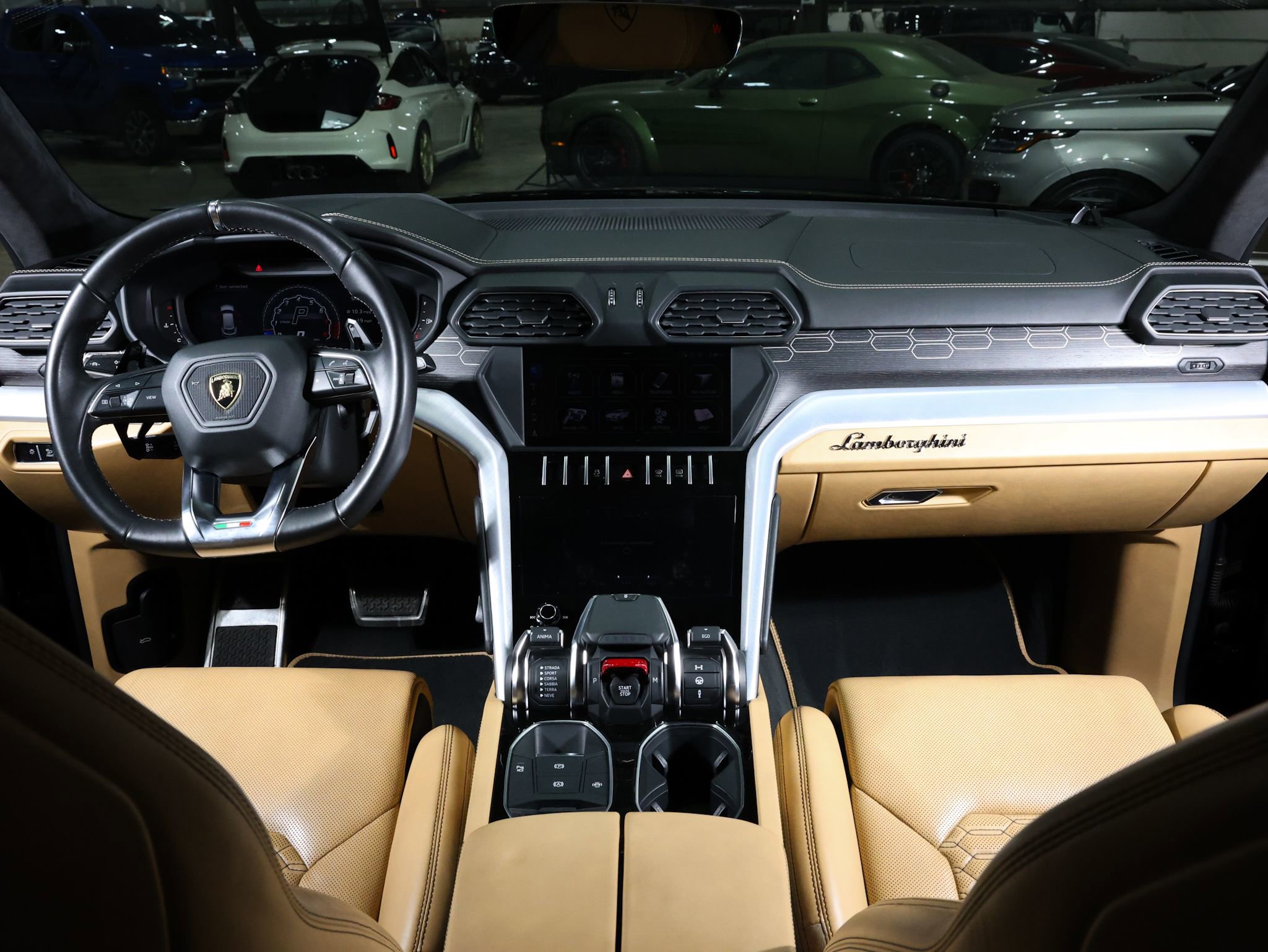 Used 2019 Lamborghini Urus image 4