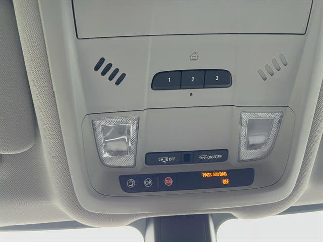 Used 2018 Chevrolet Equinox Premier image 27