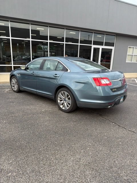 Used 2010 Ford Taurus Limited FWD image 9