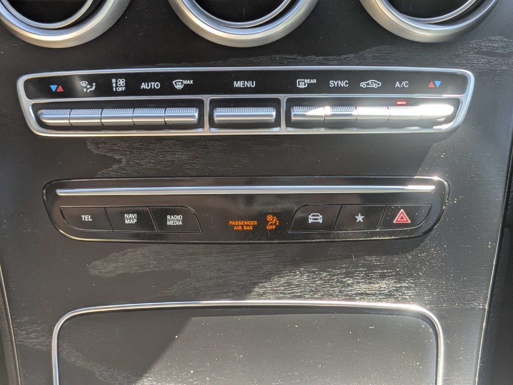 Used 2020 Mercedes-Benz GLC 300 image 28
