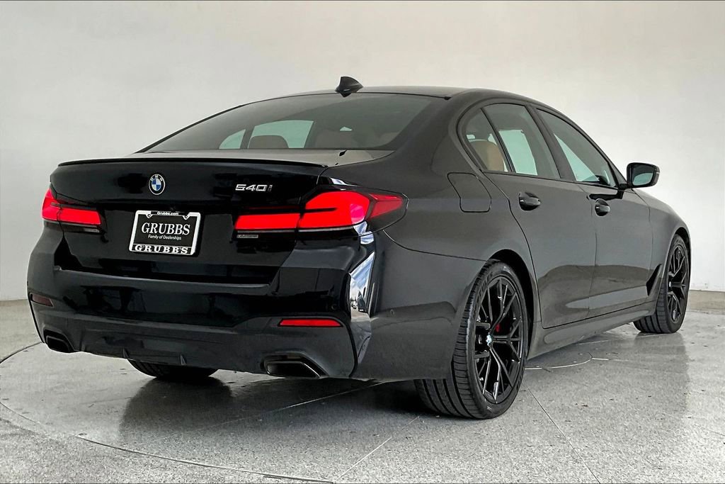 Used 2023 BMW 540i w/ M Sport Package image 15