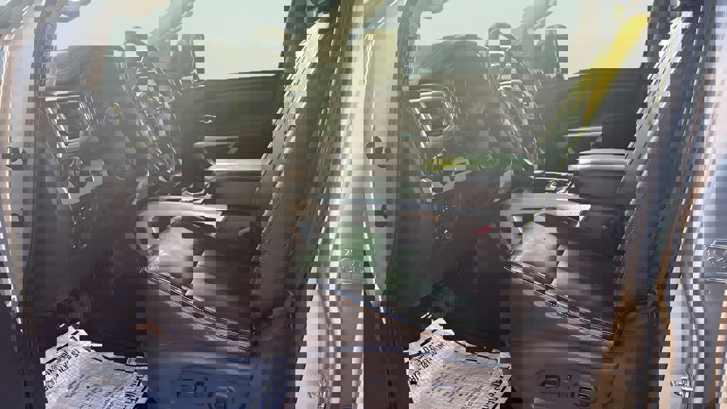 Used 2019 Nissan Titan PRO-4X w/ Pro-4x Convenience Package image 12