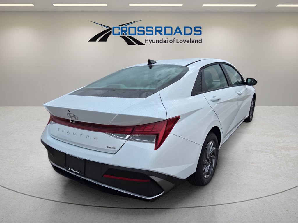 New 2026 Hyundai Elantra Blue image 5