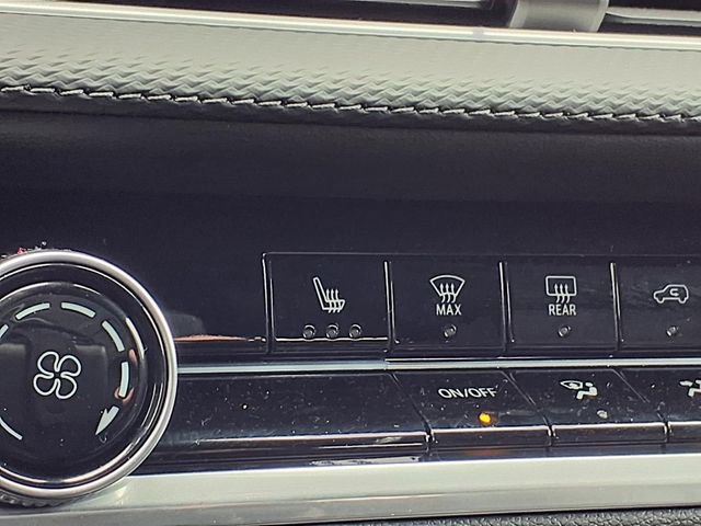 Used 2026 Chevrolet Equinox LT image 4