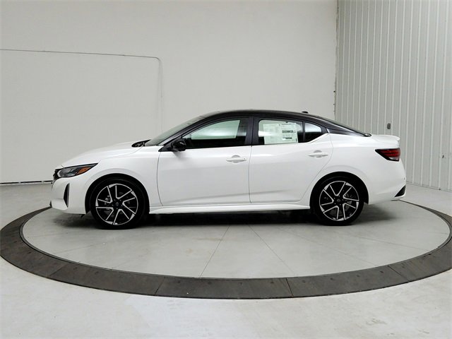 New 2025 Nissan Sentra SR w/ SR Premium Package image 4