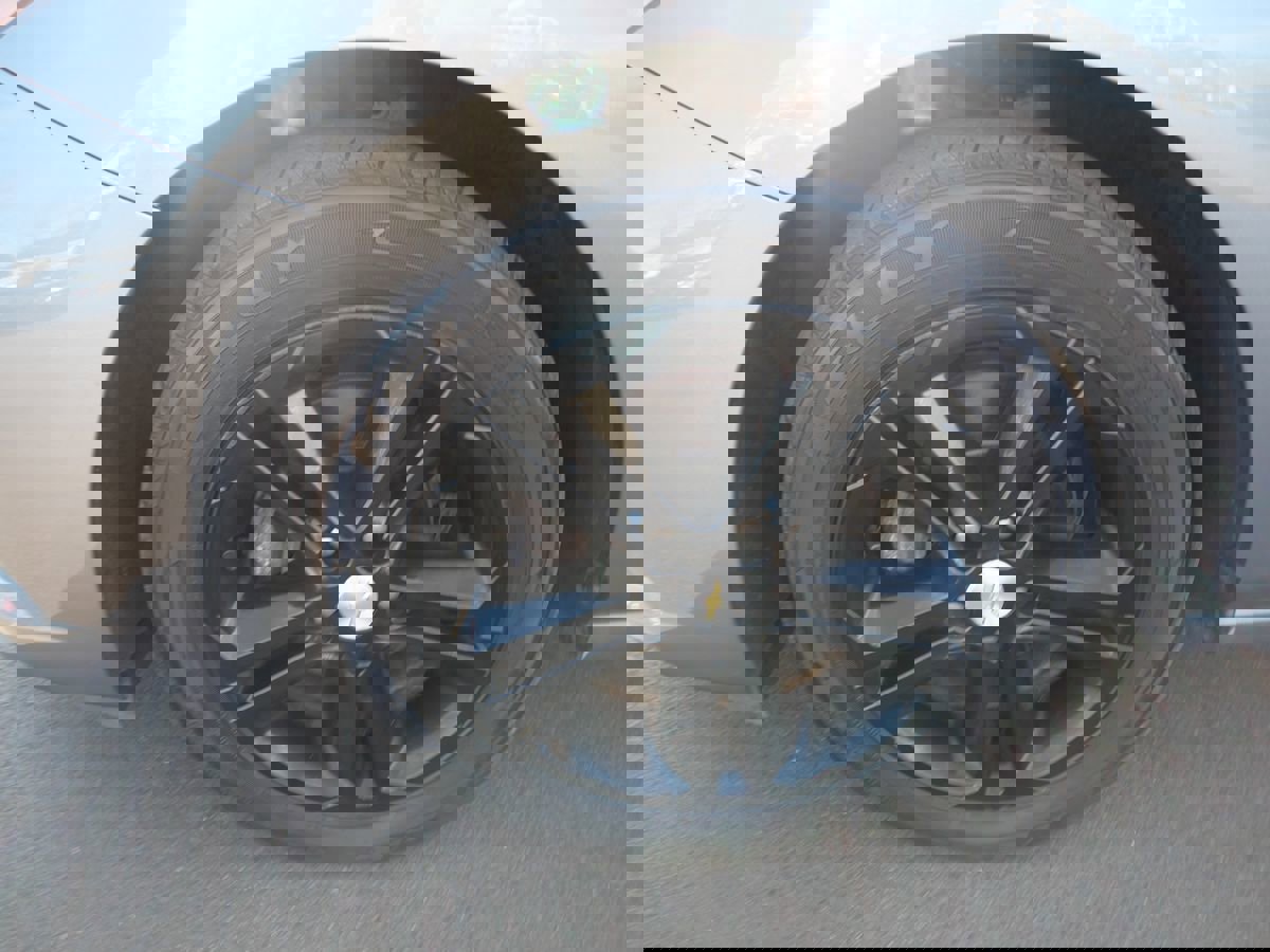 Used 2018 Chevrolet Cruze LT w/ Convenience Package FWD image 32