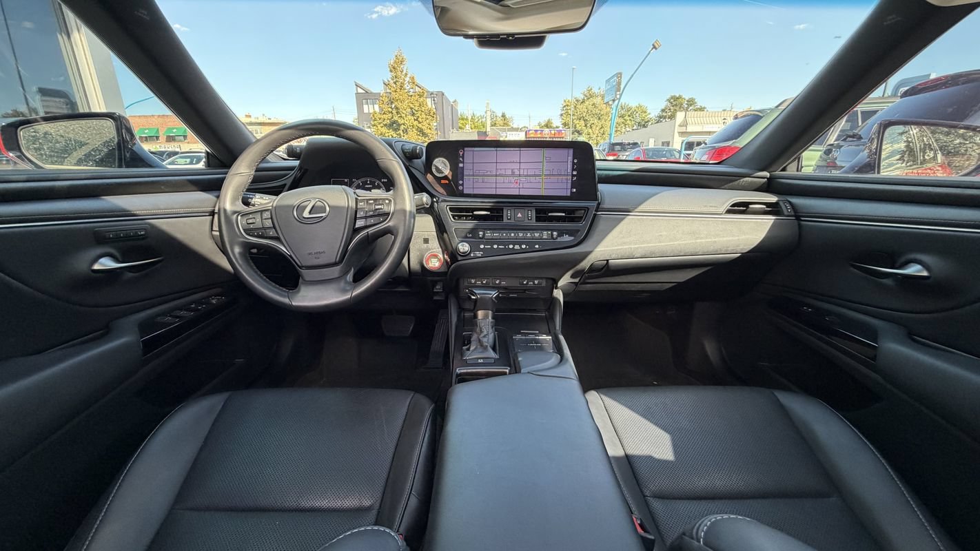 Used 2022 Lexus ES 250 w/ Premium Package AWD/4WD image 10