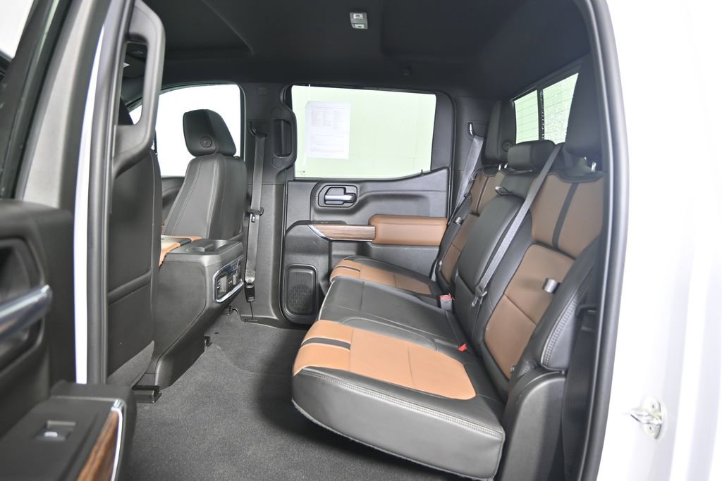 Used 2021 Chevrolet Silverado 1500 High Country AWD/4WD image 17
