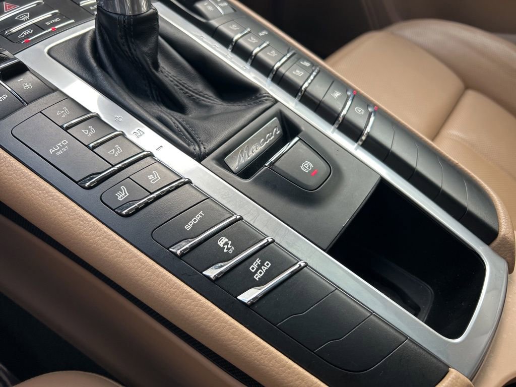 Used 2020 Porsche Macan image 47