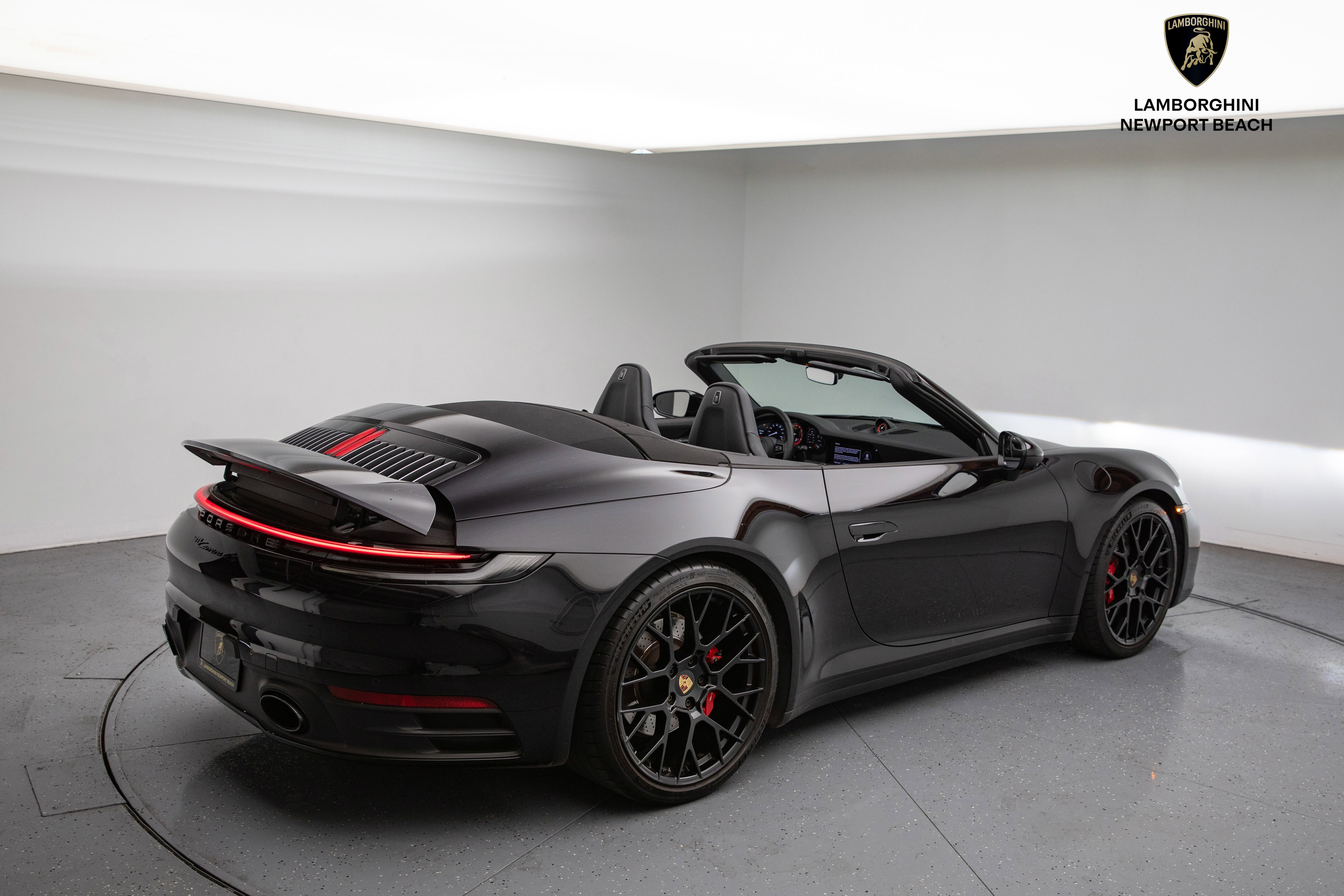 Used 2024 Porsche 911 Carrera 4S image 16