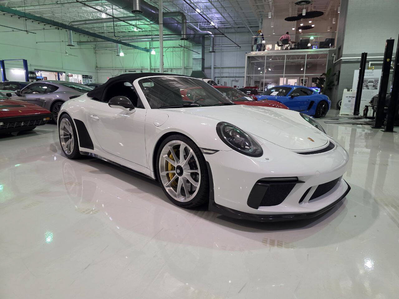 Used 2019 Porsche 911 Speedster RWD image 5