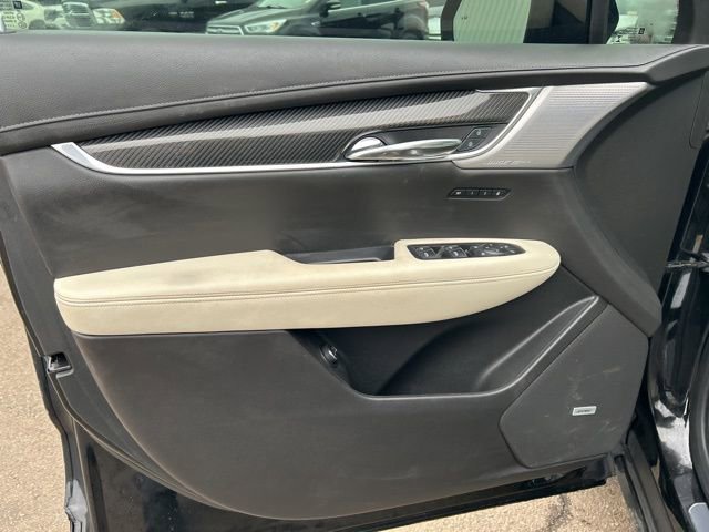 Used 2020 Cadillac XT6 Sport image 11