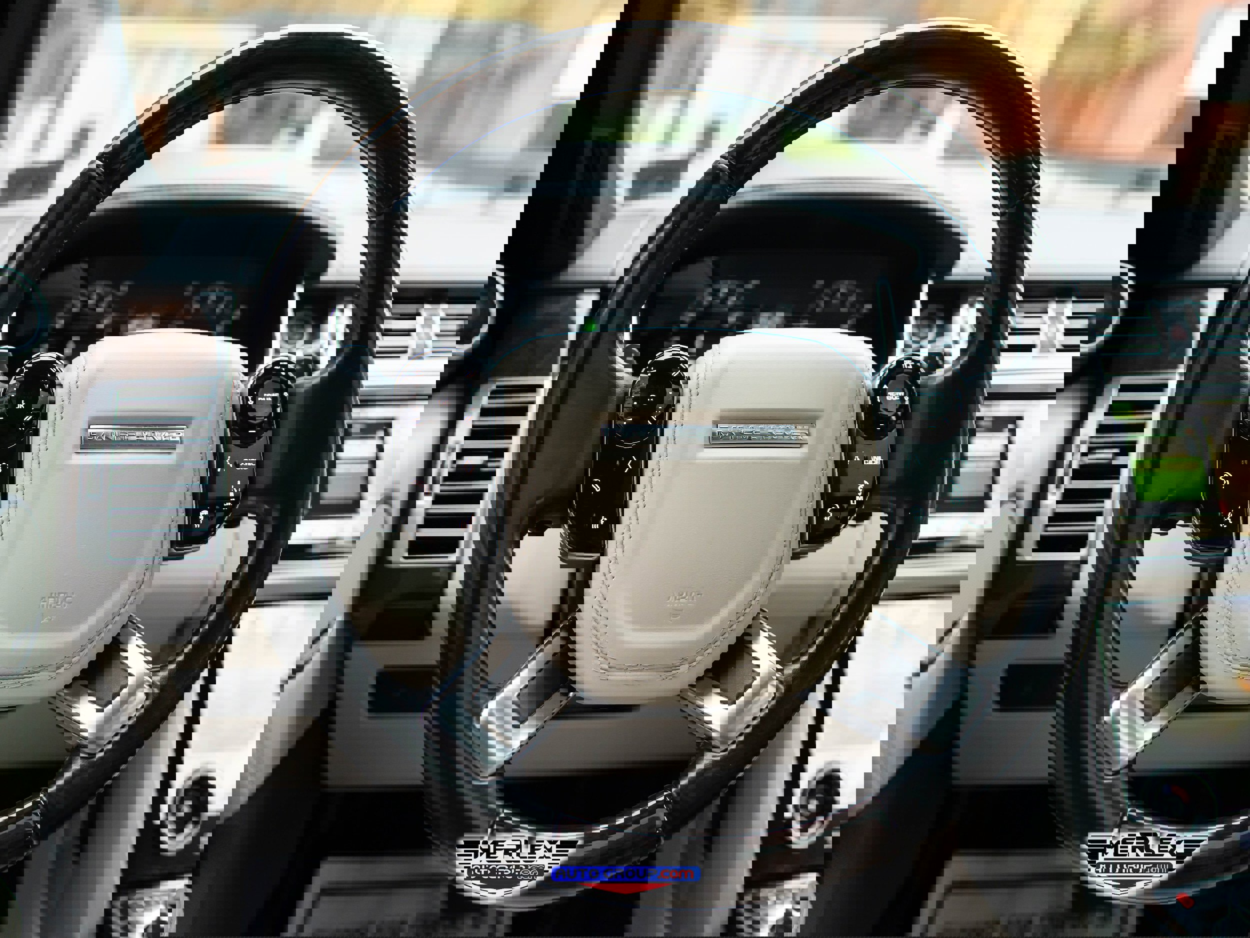 Used 2018 Land Rover Range Rover Supercharged image 24