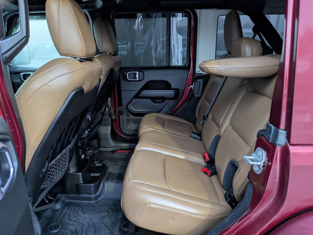 Used 2021 Jeep Wrangler Unlimited Rubicon image 14