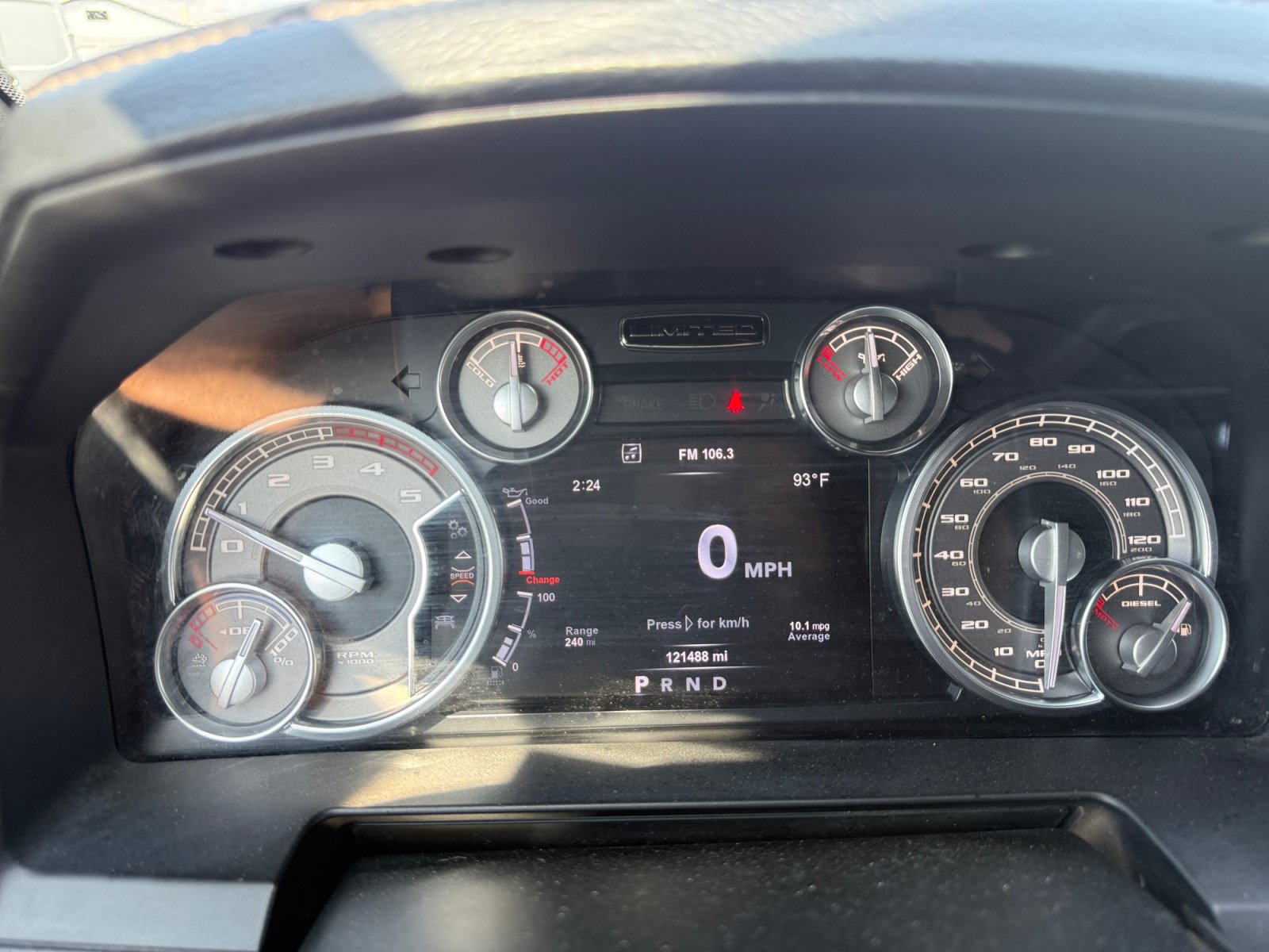 Used 2018 RAM 3500 Laramie Longhorn w/ Max Tow Package AWD/4WD image 18