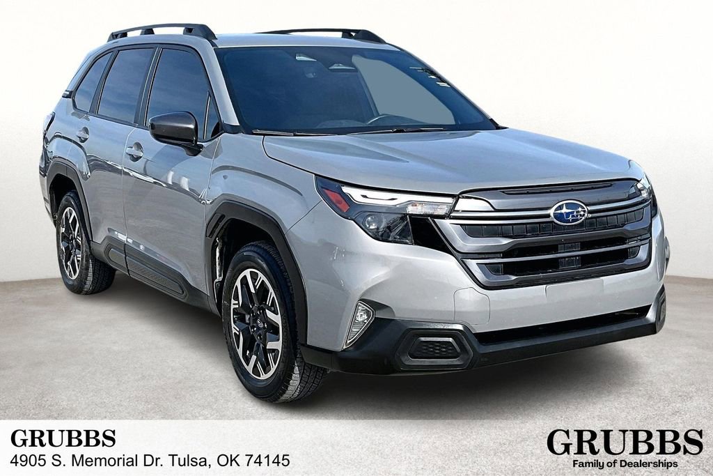 Used 2025 Subaru Forester Premium image 1