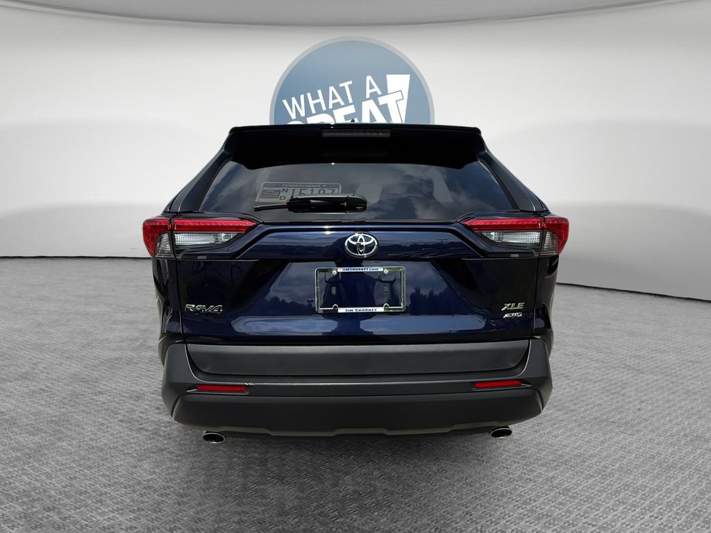 Used 2025 Toyota RAV4 XLE AWD/4WD image 5