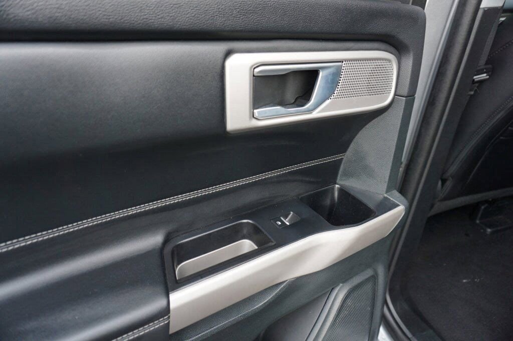Used 2024 Ford Explorer Limited image 29