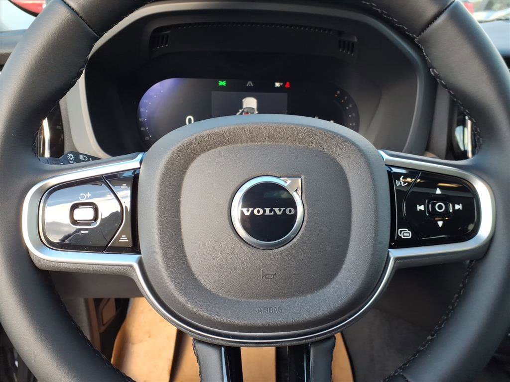 New 2026 Volvo XC60 B5 Plus w/ Protection Package Premier image 10