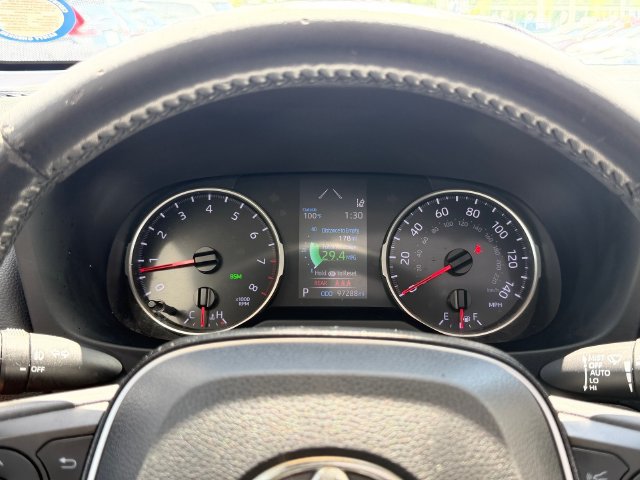 Used 2021 Toyota RAV4 XLE Premium AWD/4WD image 23
