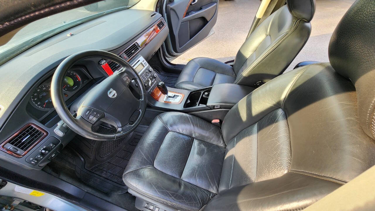 Used 2008 Volvo XC70 3.2 image 28