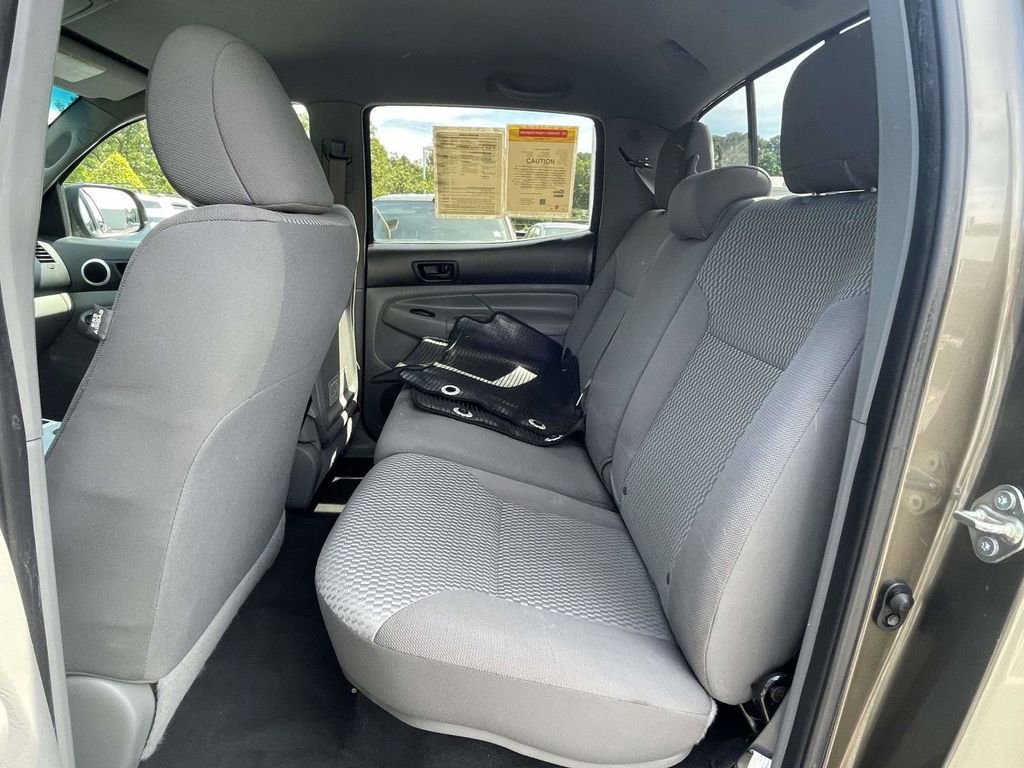 Used 2015 Toyota Tacoma 4x4 Double Cab w/ SR5 Package image 10