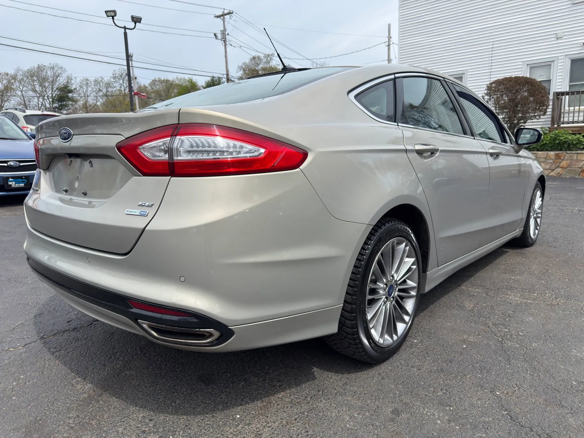 Used 2015 Ford Fusion SE w/ Equipment Group 202A AWD/4WD image 7