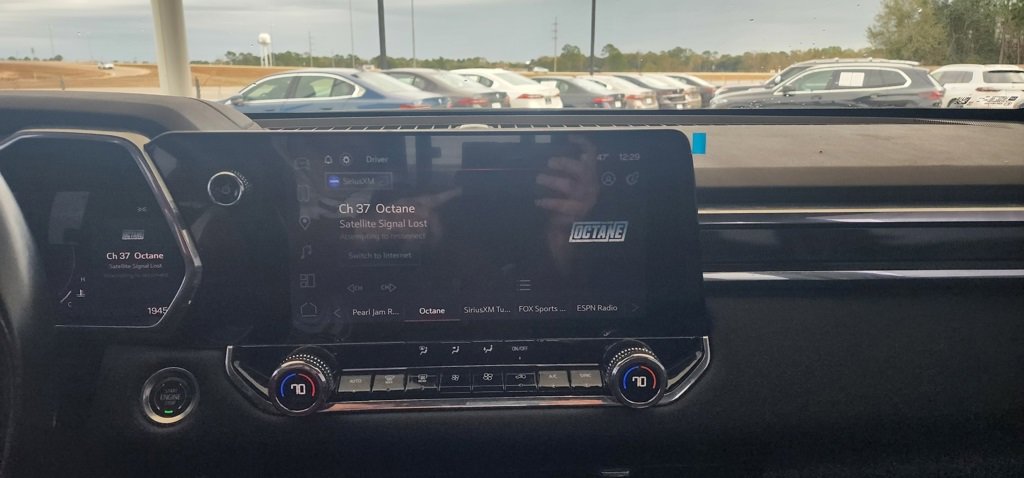 Used 2024 GMC Canyon Elevation w/ Convenience Package image 14