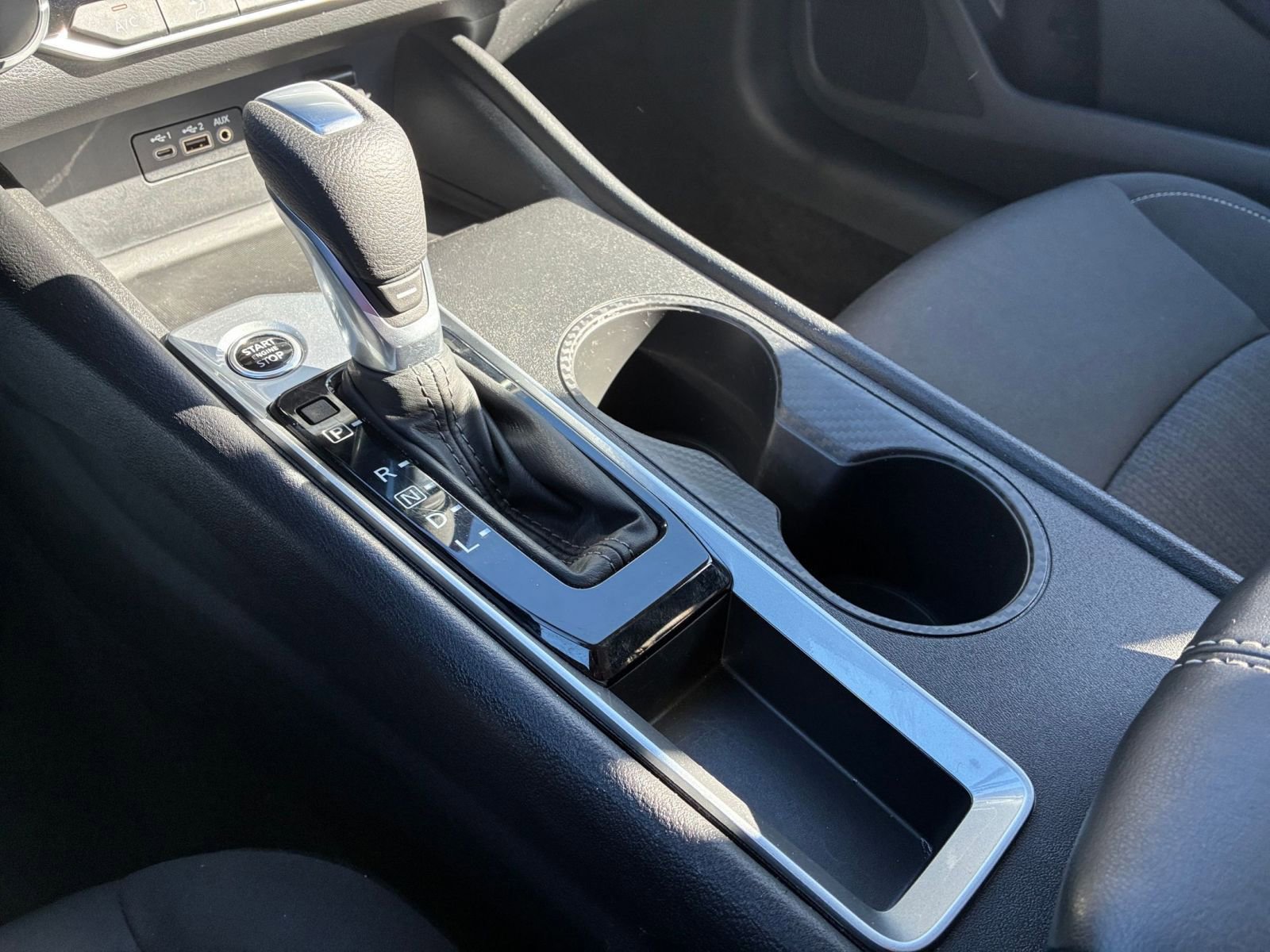 Used 2025 Nissan Altima 2.5 SV image 38