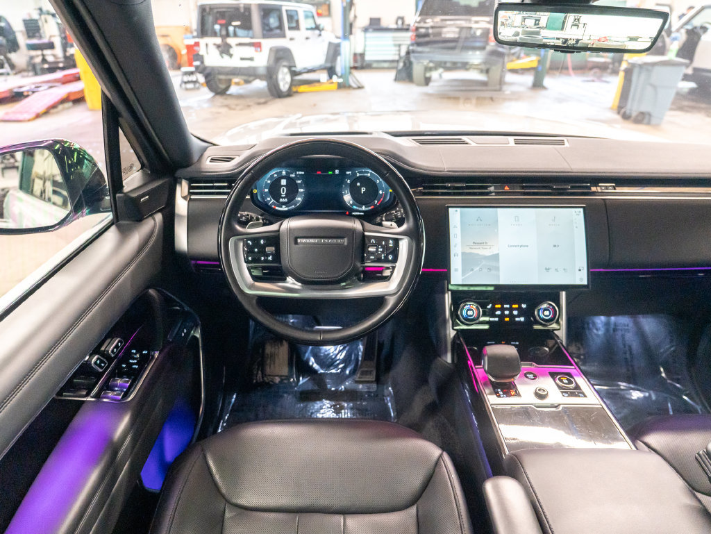 Certified 2023 Land Rover Range Rover SE AWD/4WD image 12
