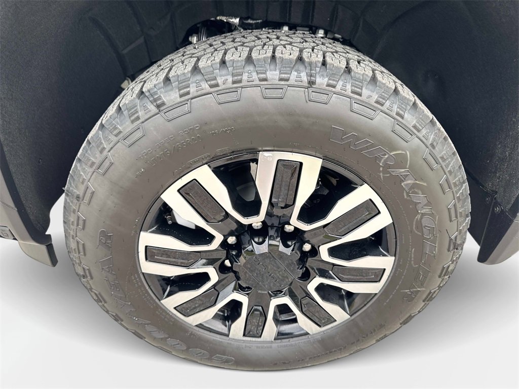 New 2026 GMC Sierra 2500 Denali Ultimate image 8