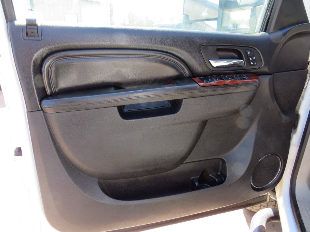 Used 2013 GMC Sierra 2500 SLT w/ SLT Convenience Package AWD/4WD image 9