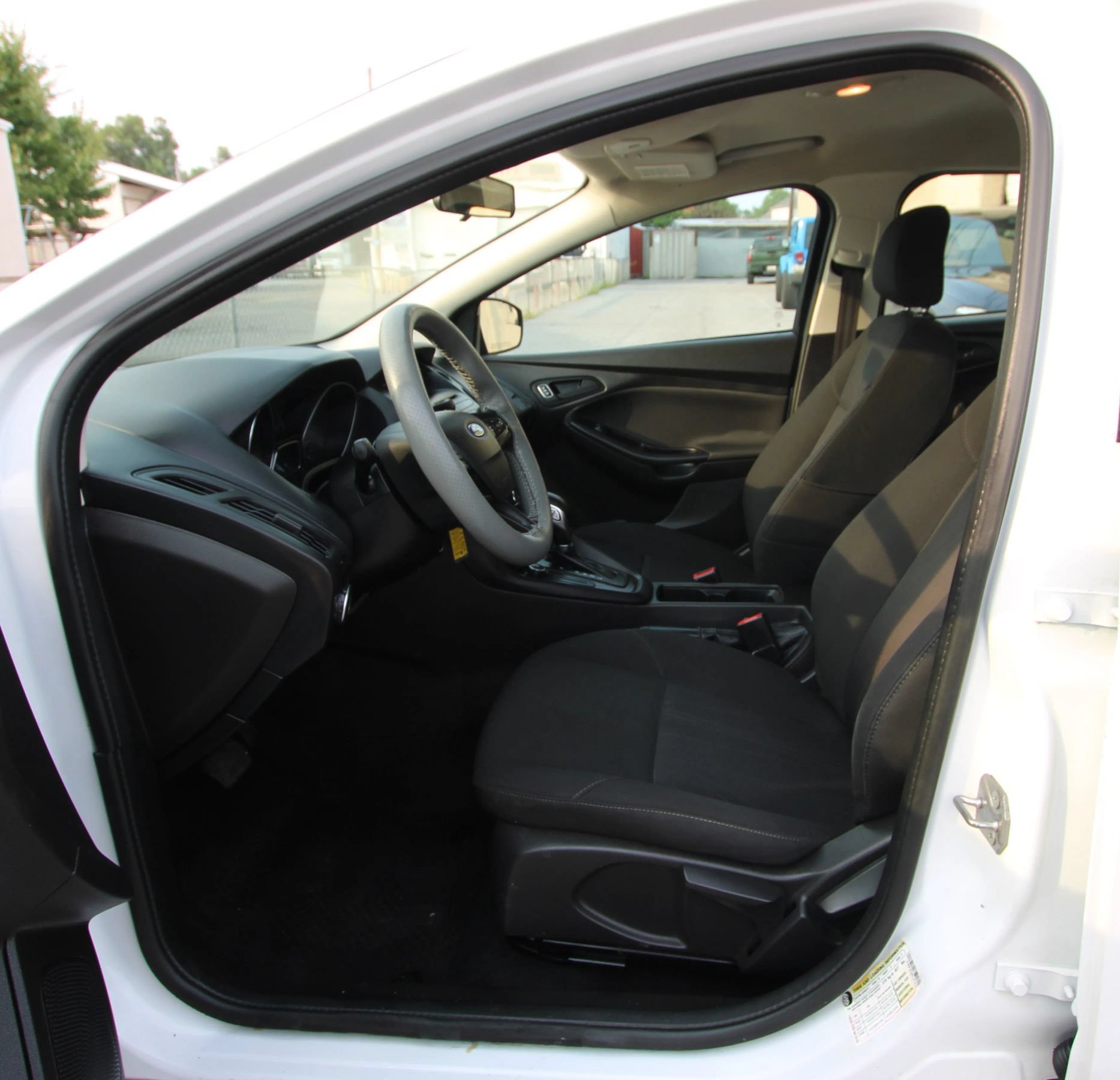 Used 2017 Ford Focus S FWD image 9