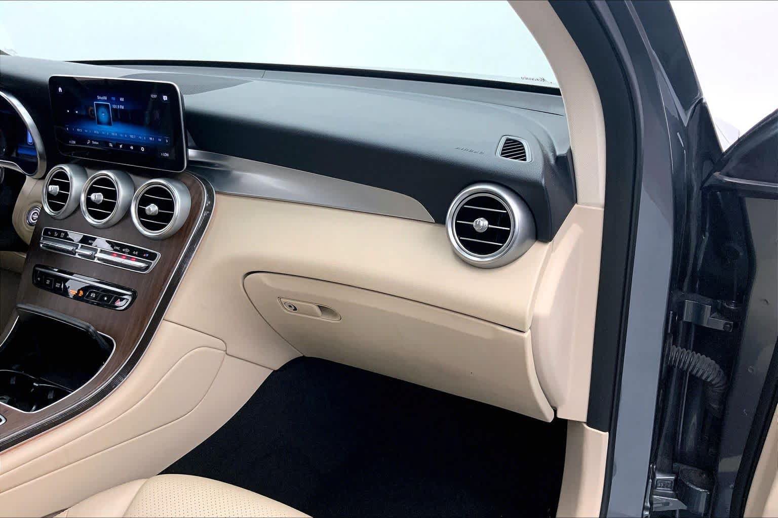 Certified 2022 Mercedes-Benz GLC 300 image 28