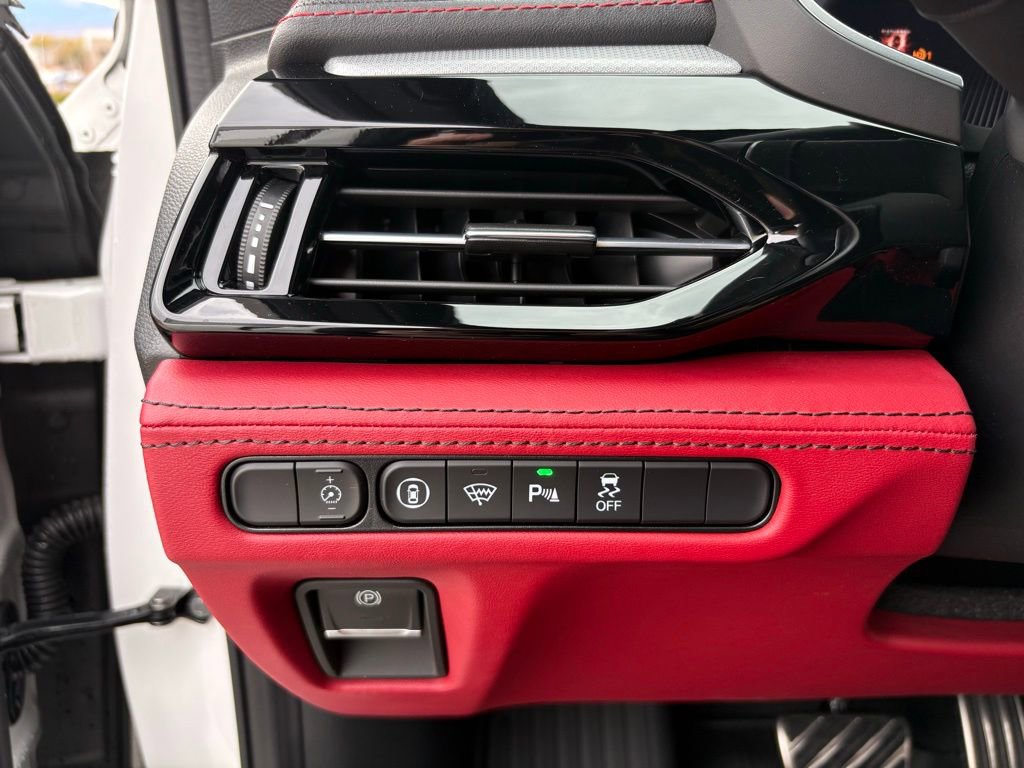 Used 2025 Acura MDX A-Spec image 26