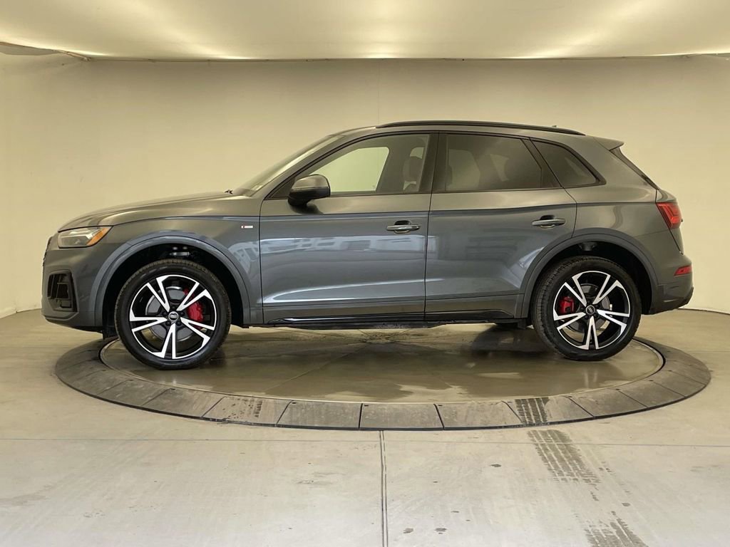 Certified 2025 Audi Q5 2.0T Premium Plus image 2