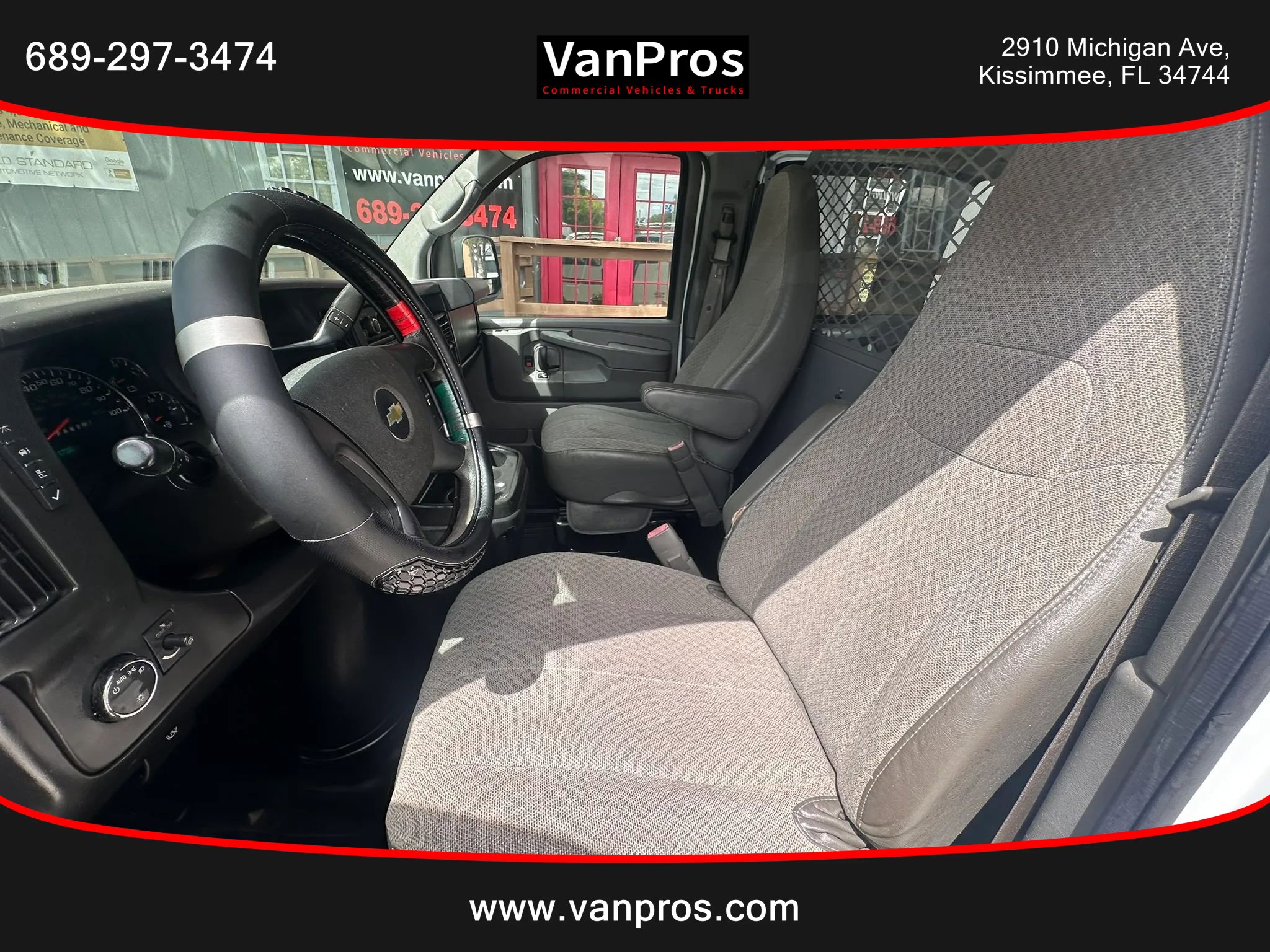 Used 2013 Chevrolet Express 3500 Extended image 9