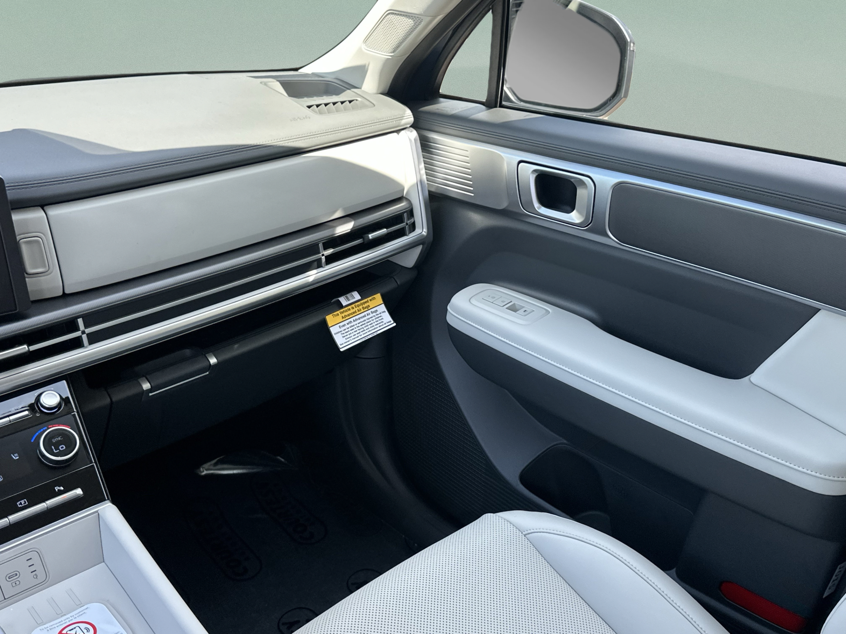 New 2027 Hyundai Santa Fe SEL FWD image 11