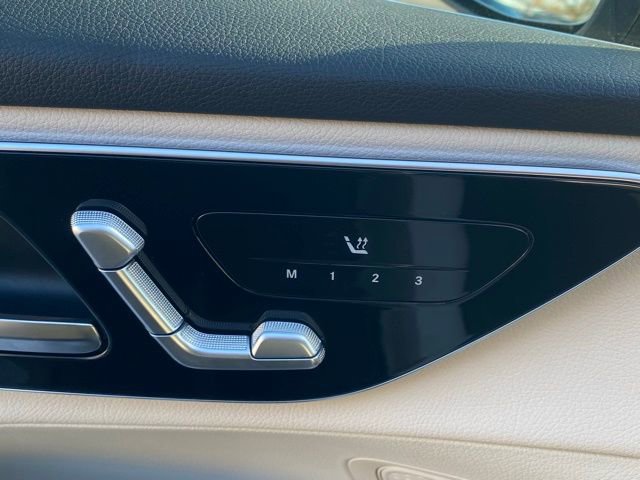 Used 2025 Mercedes-Benz GLC 350e GLC 350e image 14