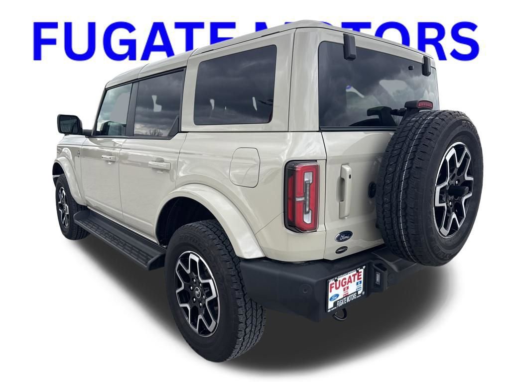 Used 2025 Ford Bronco Outer Banks image 3