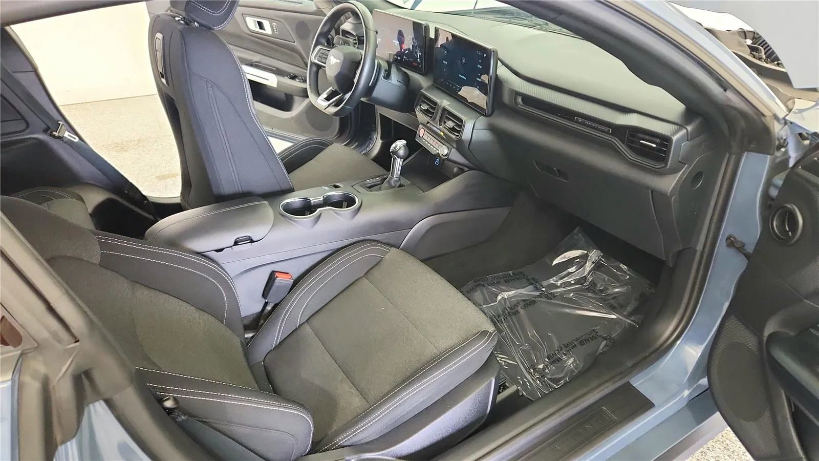 Used 2025 Ford Mustang GT image 35