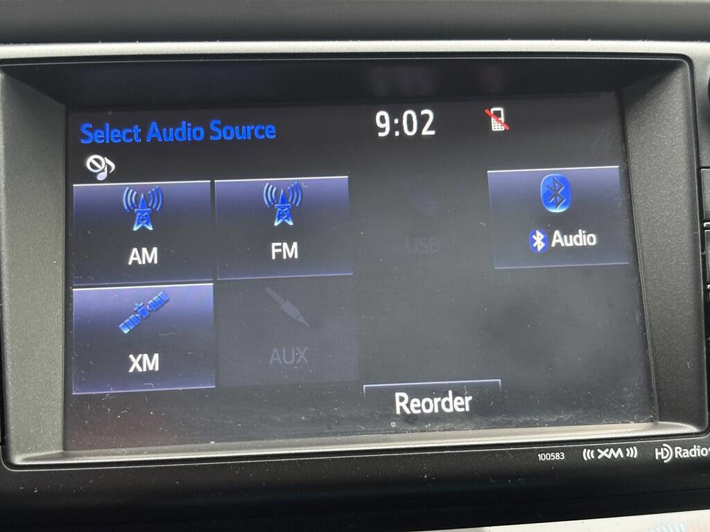 Used 2018 Toyota RAV4 XLE image 20