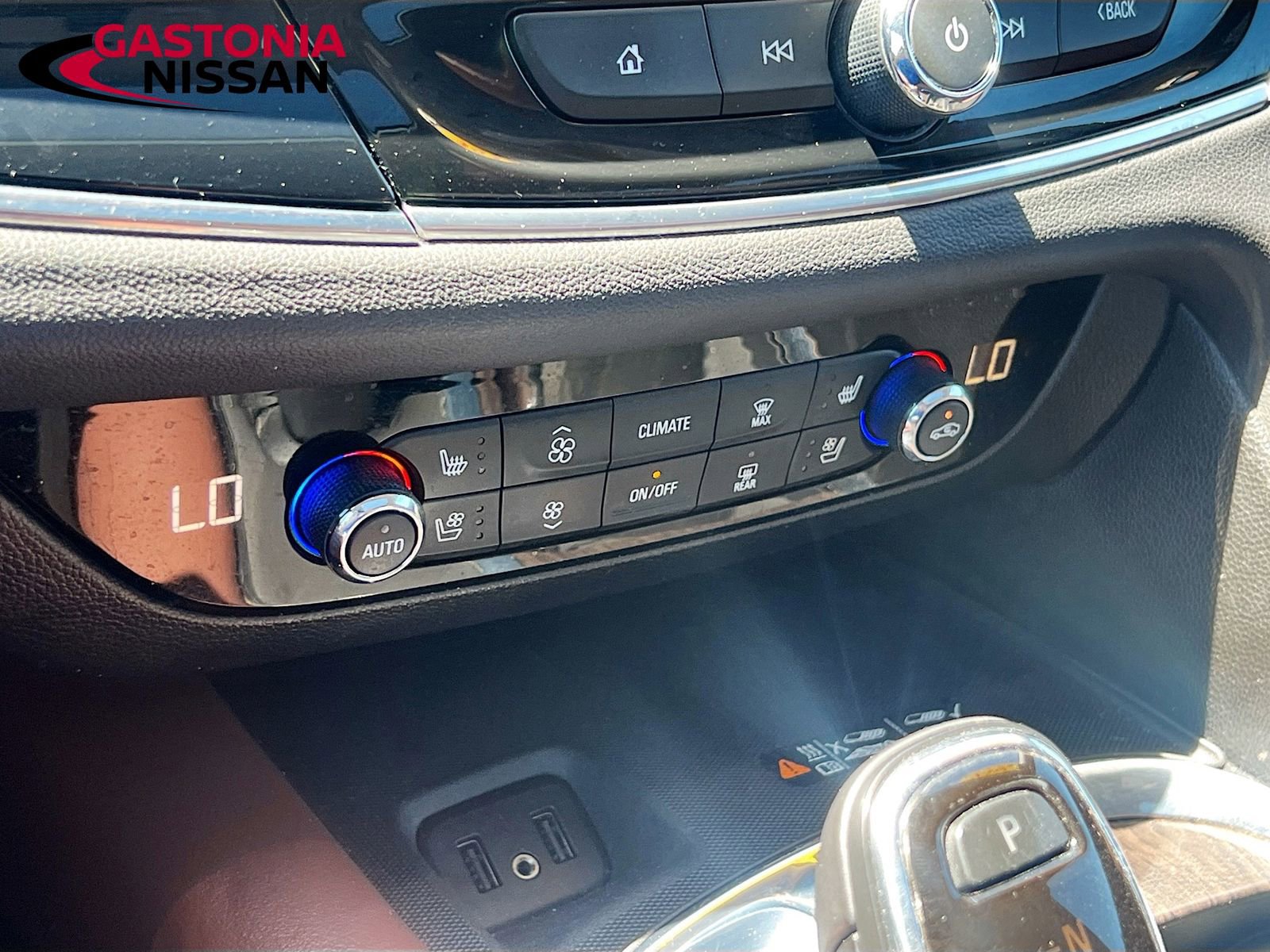 Used 2018 Buick Enclave Avenir w/ Avenir Technology Package image 21