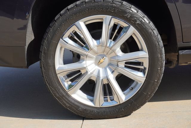Used 2023 Chevrolet Tahoe High Country AWD/4WD image 9