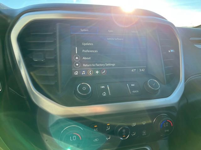 Used 2023 GMC Acadia SLE w/ Driver Convenience Package image 47